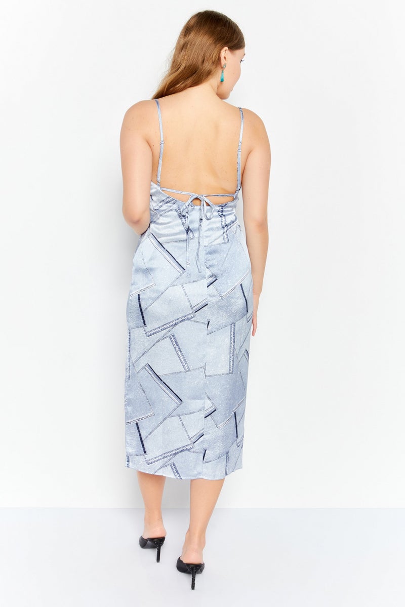 4th & Reckless فستان ميدي مقصوص بطباعة شاملة للنساء، أزرق - Image 4